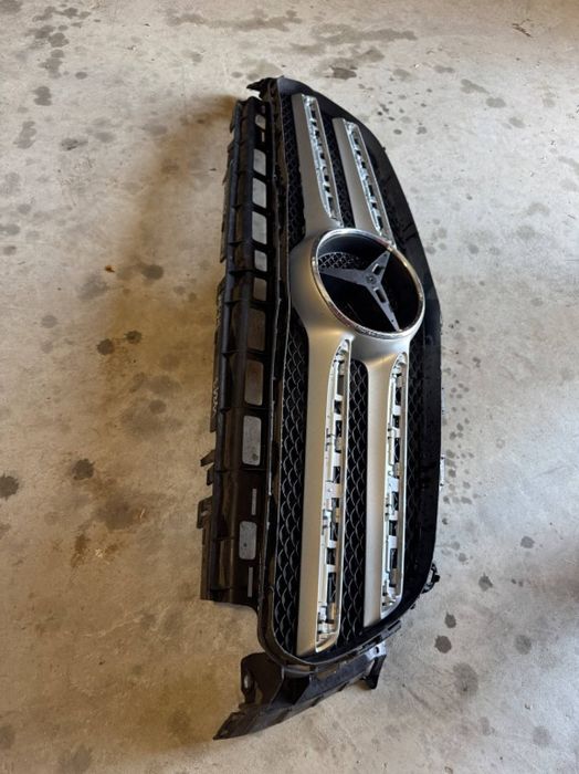 Grila centrala Mercedes E-Class AMG W213