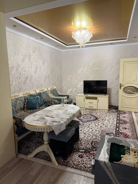 Сдается 2 комнатная Мирзо Улугбек метро
