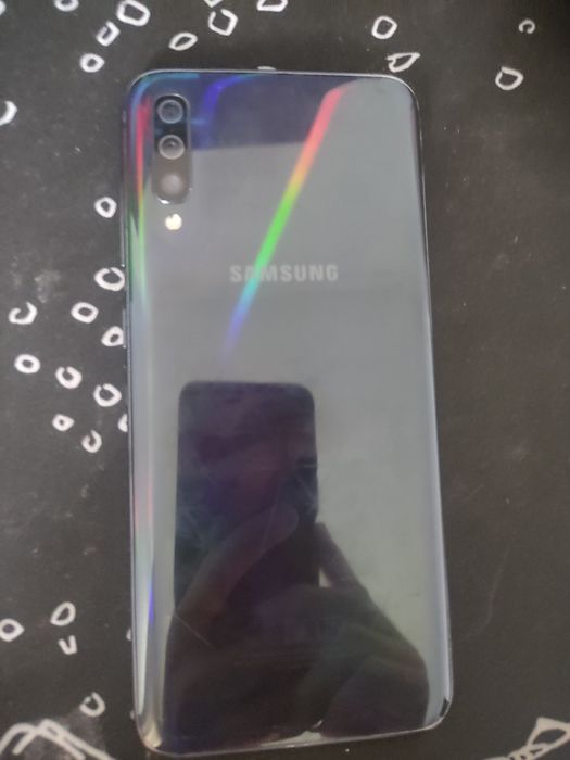 Realme 9 и Samsung A70 разбит экран