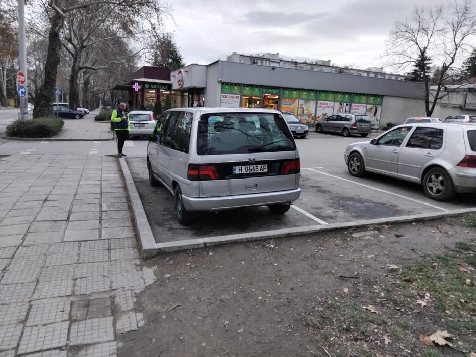 Всичко платено работна кола