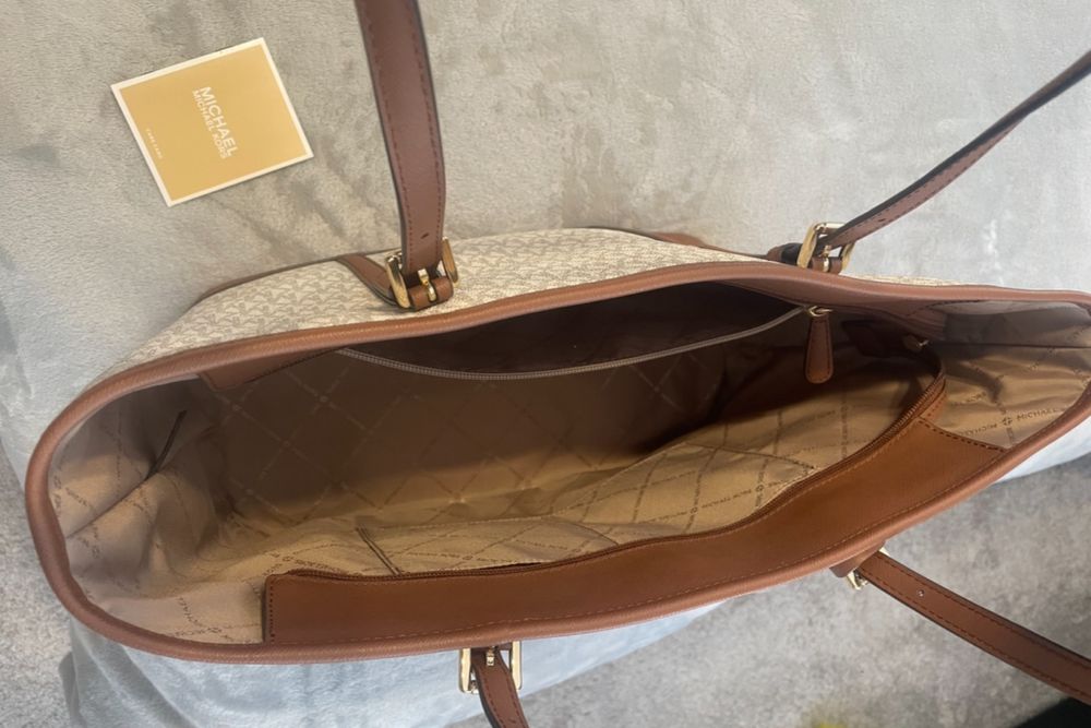 Дамска чанта Michael Kors