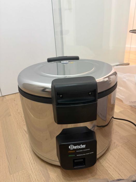 Продавам нов професионален оризовар Bartscher 8L