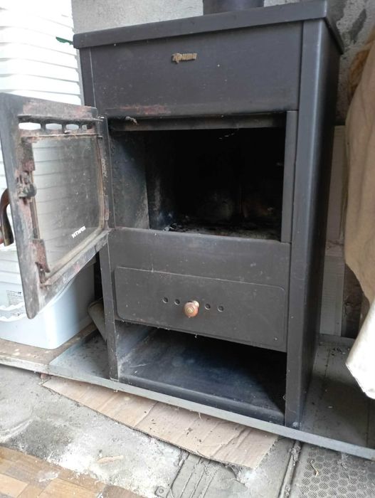 Камина на дърва Прити