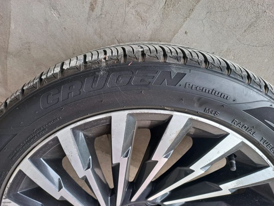 Продам диски с шинами R19 HYUNDAI