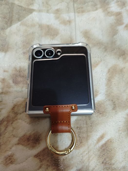 Продам Samsung  Z flip 6  12/512 gb  из  Кореи