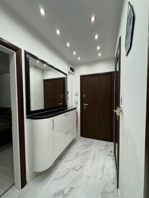 Дава се под наем Тристаен апартамент в София, Младост 1 - 78 кв.м за 999 € - Снимка #14