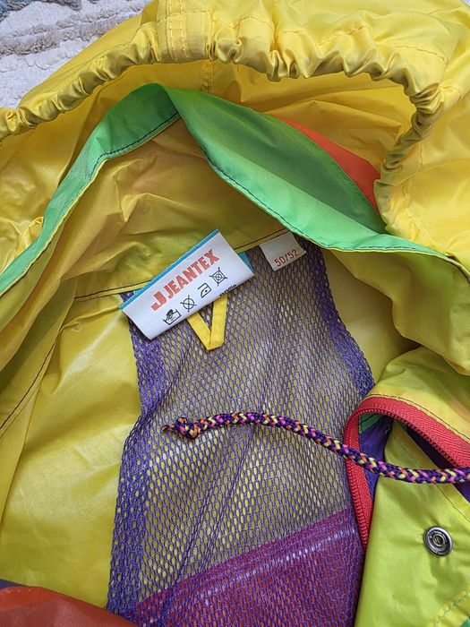 Дождевик в хорошем состоянии