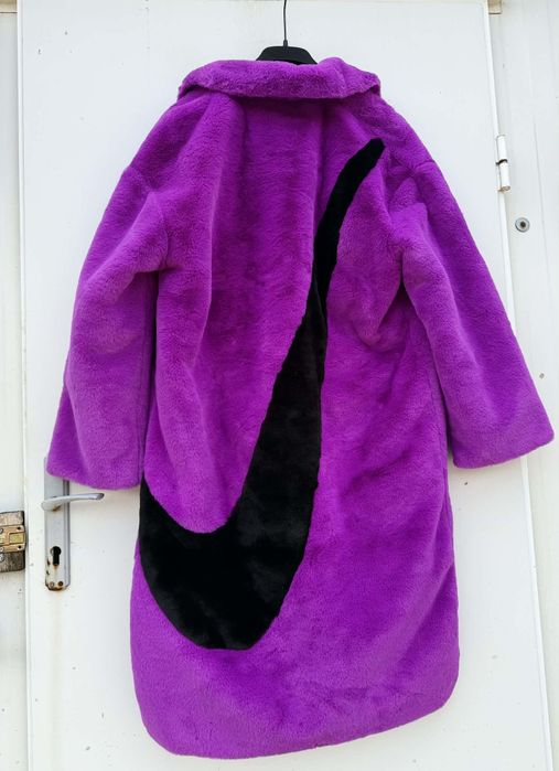 Nike Teddy Bear уникално дамско пролетно палто Л размер Ново