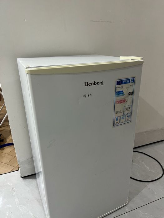 Маленький холодильник elenberg