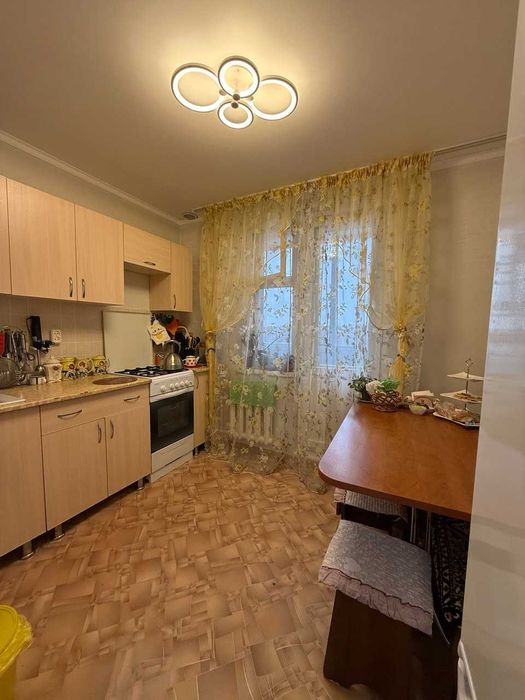 В продаже 1-комнатная квартира в районе КЖБИ.