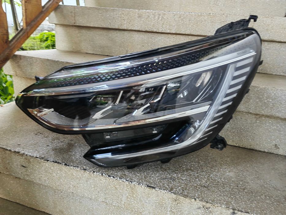 Фар Renault Megane LED ляв / Фар Рено Меган Оригинален