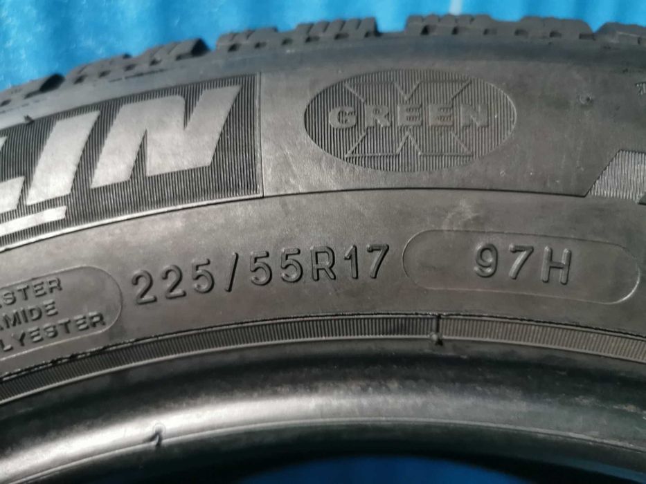 225/55 R17 michelin runflat m+s 4 bucati