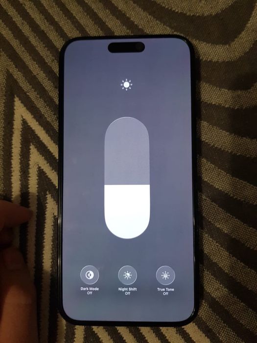 iPhone 15 pro max 256 gb eSIM