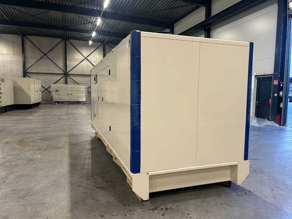 Generator Perkins nou 400 kVA 500 kVA 600 kVA 800 kVA 1000 kVA industrial fabrica spital data center santier mare uz continuu oferta