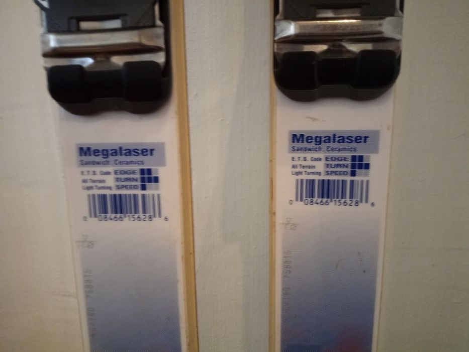 Vând schiuri  cu legături pt adulti TYROLIA Mega Laser