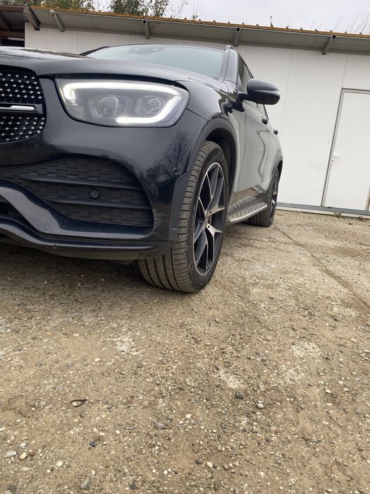 Mercedes benz glc 300 4matic pano