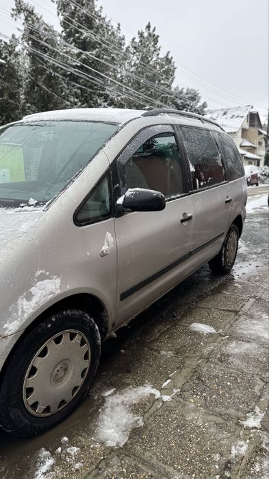 Vand Volkswagen Sharan 7 locuri an 2000 Pentru piese de schimb!