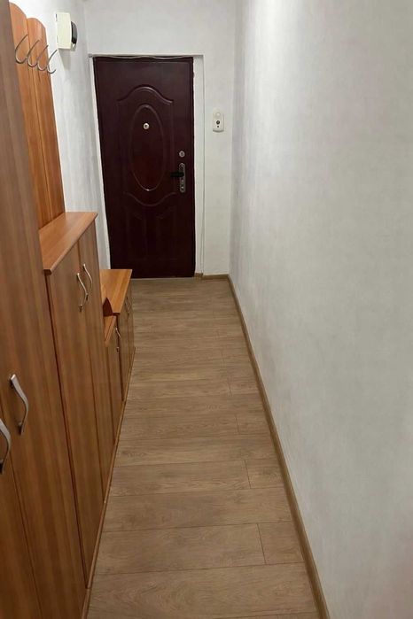 Garsoniera 42mp utili, renovata, metrou N Grigorescu, centrala proprie