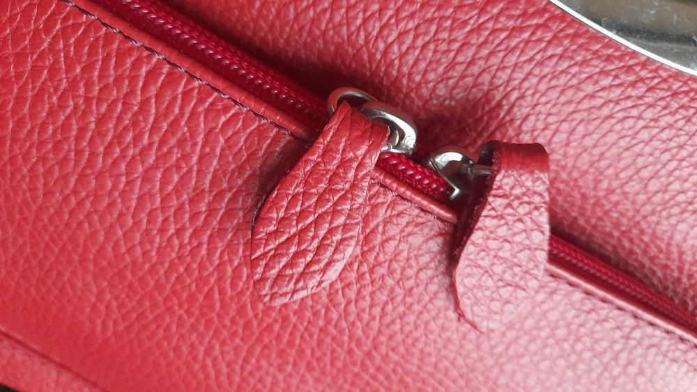 Елегантна дамска чанта от естествена кожа -Made in Italy