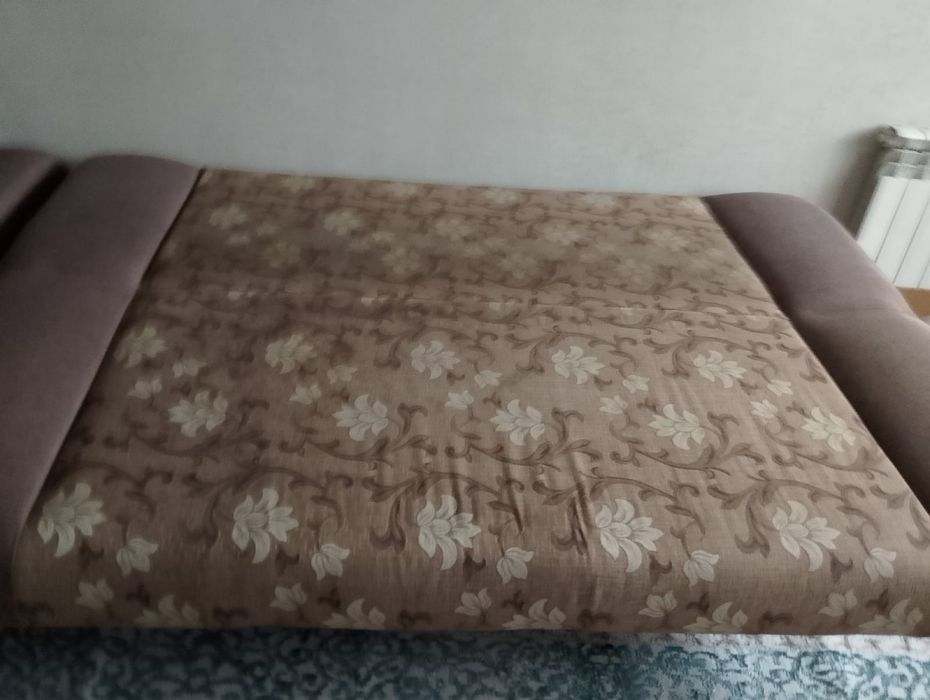 Отдам даром диван