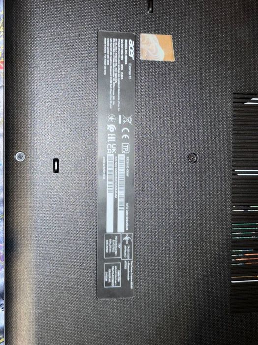 Продам ноутбук срочно !