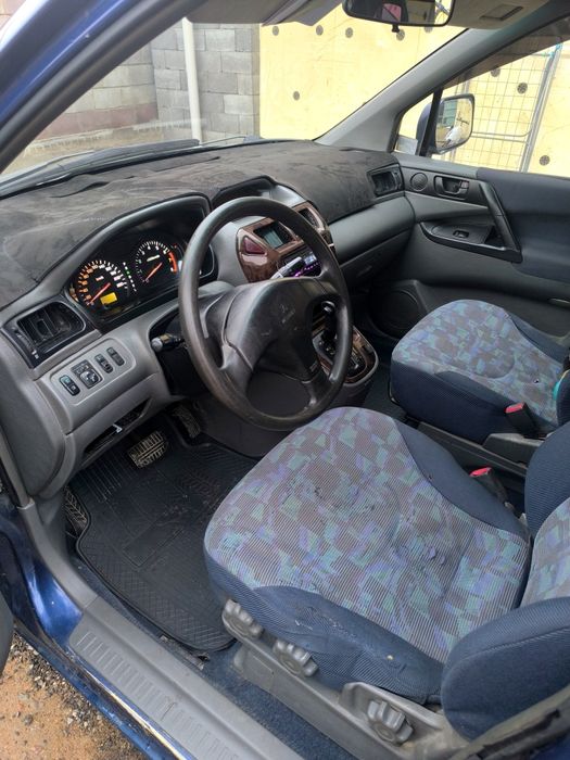 Митсубиси Спейс Руннер