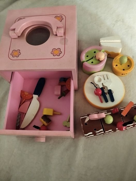 Детская развивающая игрушка