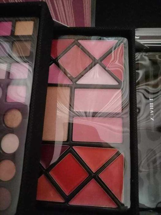 Голям професионален куфар с гримове