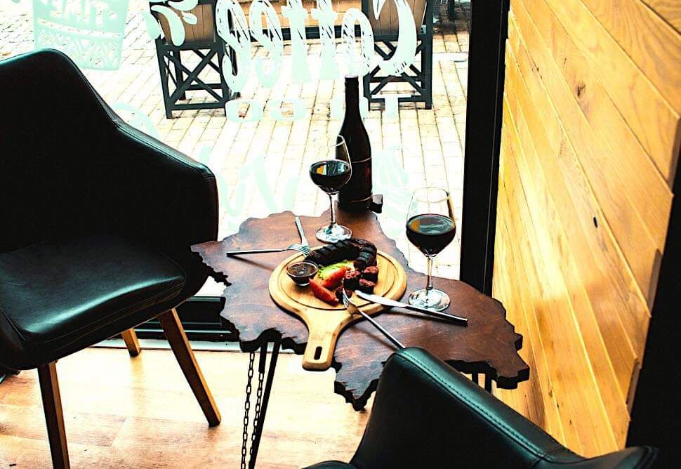 Патриотична масичка "България"