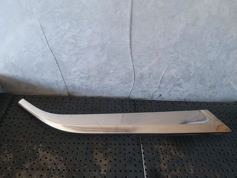 Trim ornament crom dreapta spate peugeot 5008 2 9827008877