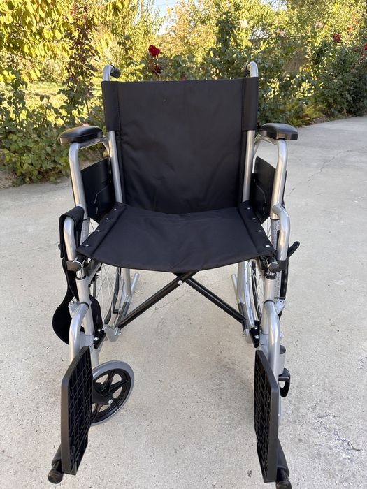 Инвалидная  коляска