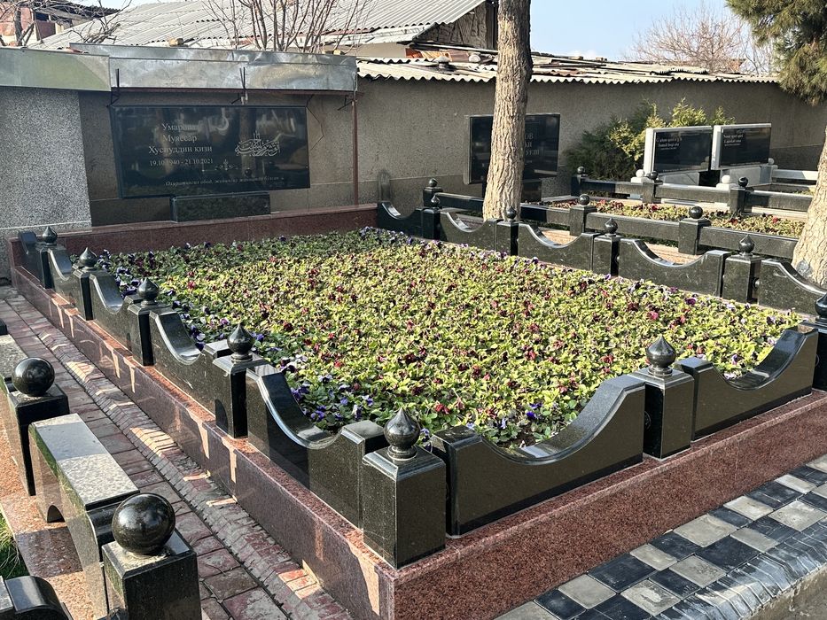 Ёдгорлик ва қабр тошларии ясаш ва ўрнатиш хизмати, оптом нархлар