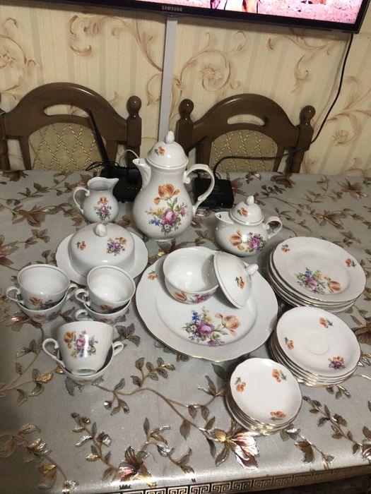 Продам чайный сервиз,”Мейсенский букет”
