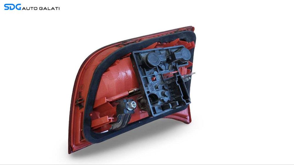 Stop Tripla Lampa Stanga de pe Haion Portbagaj Audi A6 C6 Break Avant 2004 - 2008 Cod 89034310 [A0151]