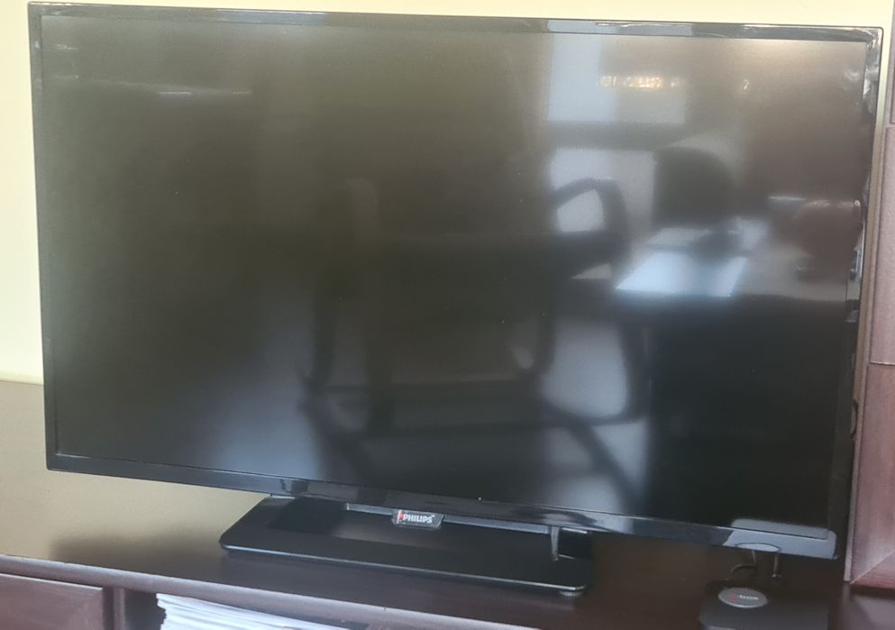 Телевизор Phillips 32PFH4100