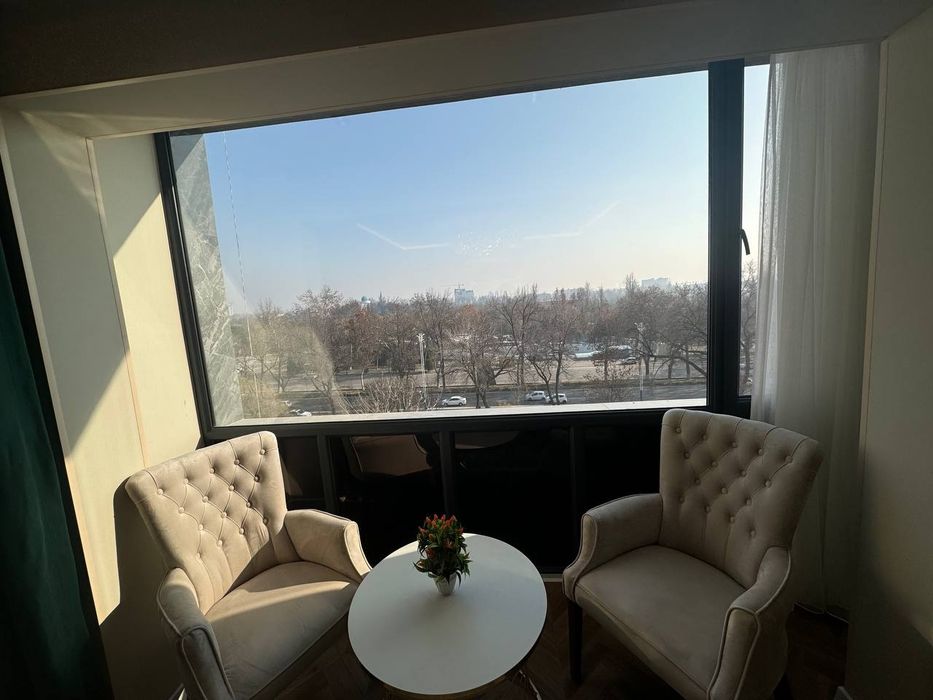 Akfa eshik va romlar