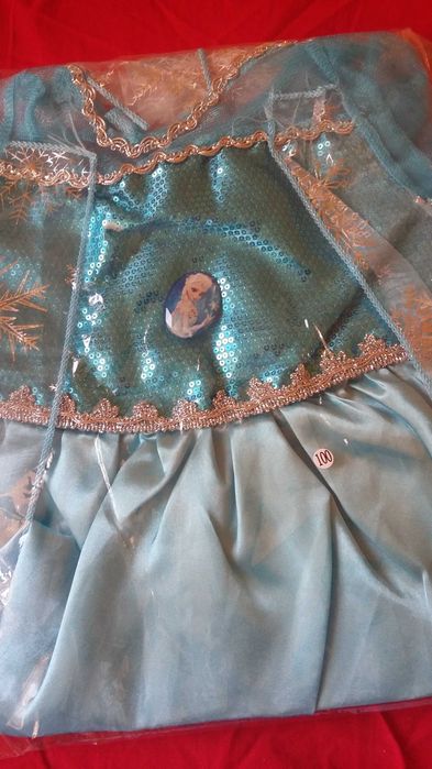 Rochie Rochita NOUA printesa Elsa Frozen cu trena 2,3,4,5,6 ani