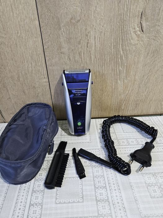 Mașină de bărbierit Braun 3773 ( la priza si acumulator)