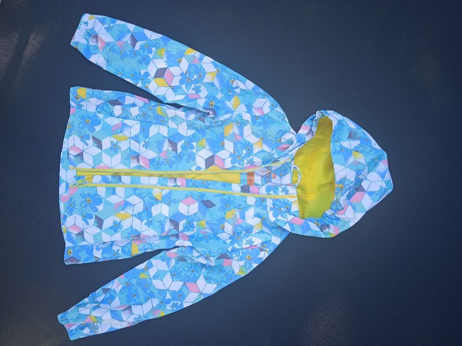 Дрехи за момиче р 128