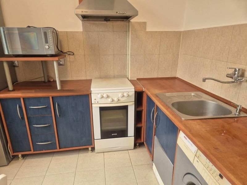 Дава се под наем Двустаен апартамент в София, Център - 68 кв.м за 664 € - Снимка #3