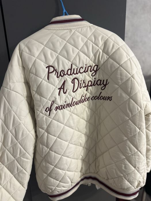 Трендовый бомбер