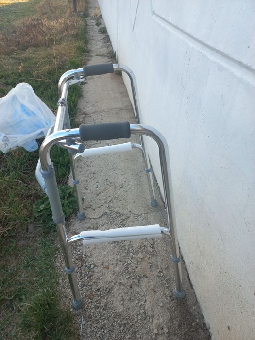 Костыли /ходунки для взрослых