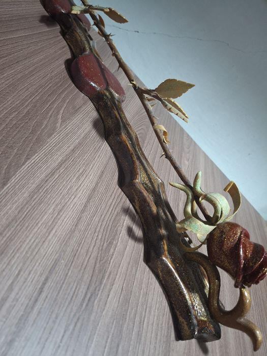 Продам розу из дерева