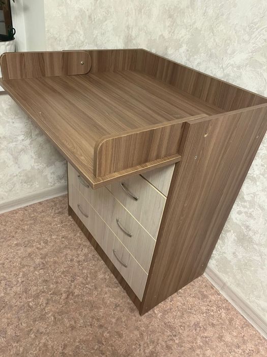 Продам комод-пеленальный столик