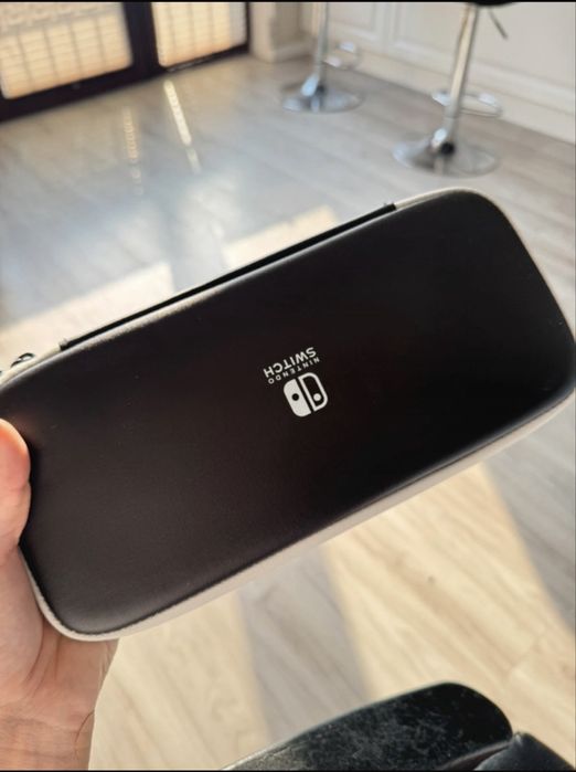 Nintendo Switch OLED alb - stare foarte buna