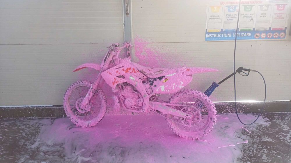 Vand sau schimb cu atv