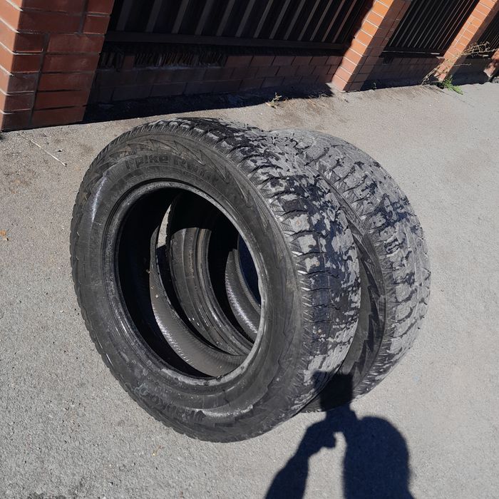 Шины (2 шт) HANKOOK 235/65/R17