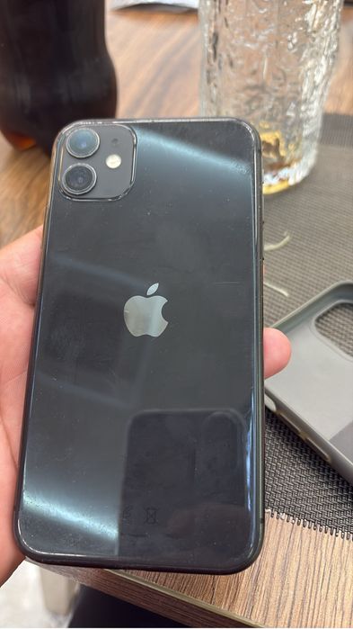 iPhone 11 продам. Все работает