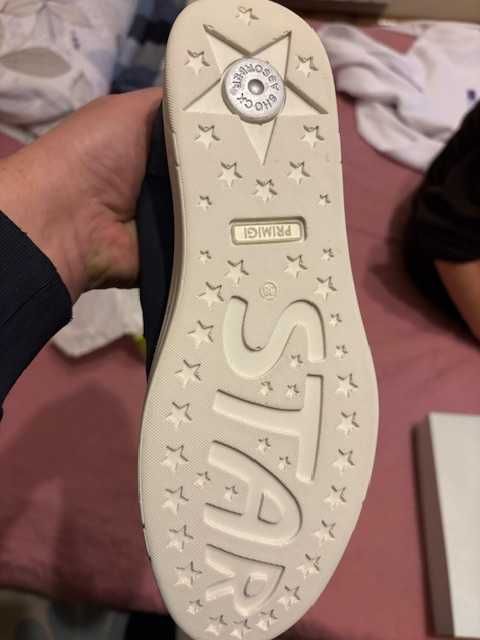 Нови обувки Primigi номер 38