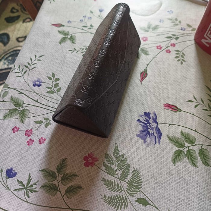 Suport ochelari/ portofel